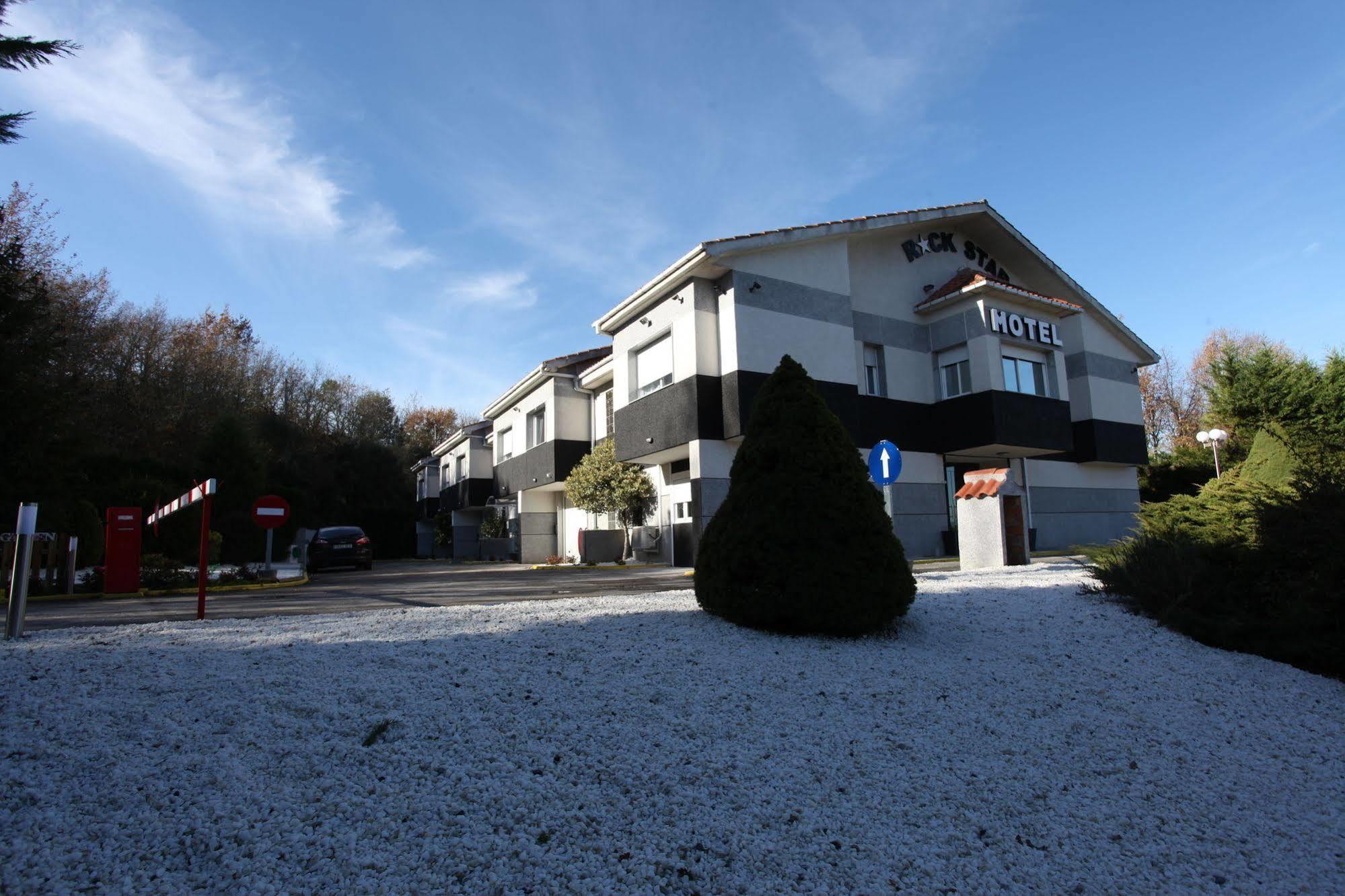 Hotel Apartamentos Rock Star Taboadela Kültér fotó