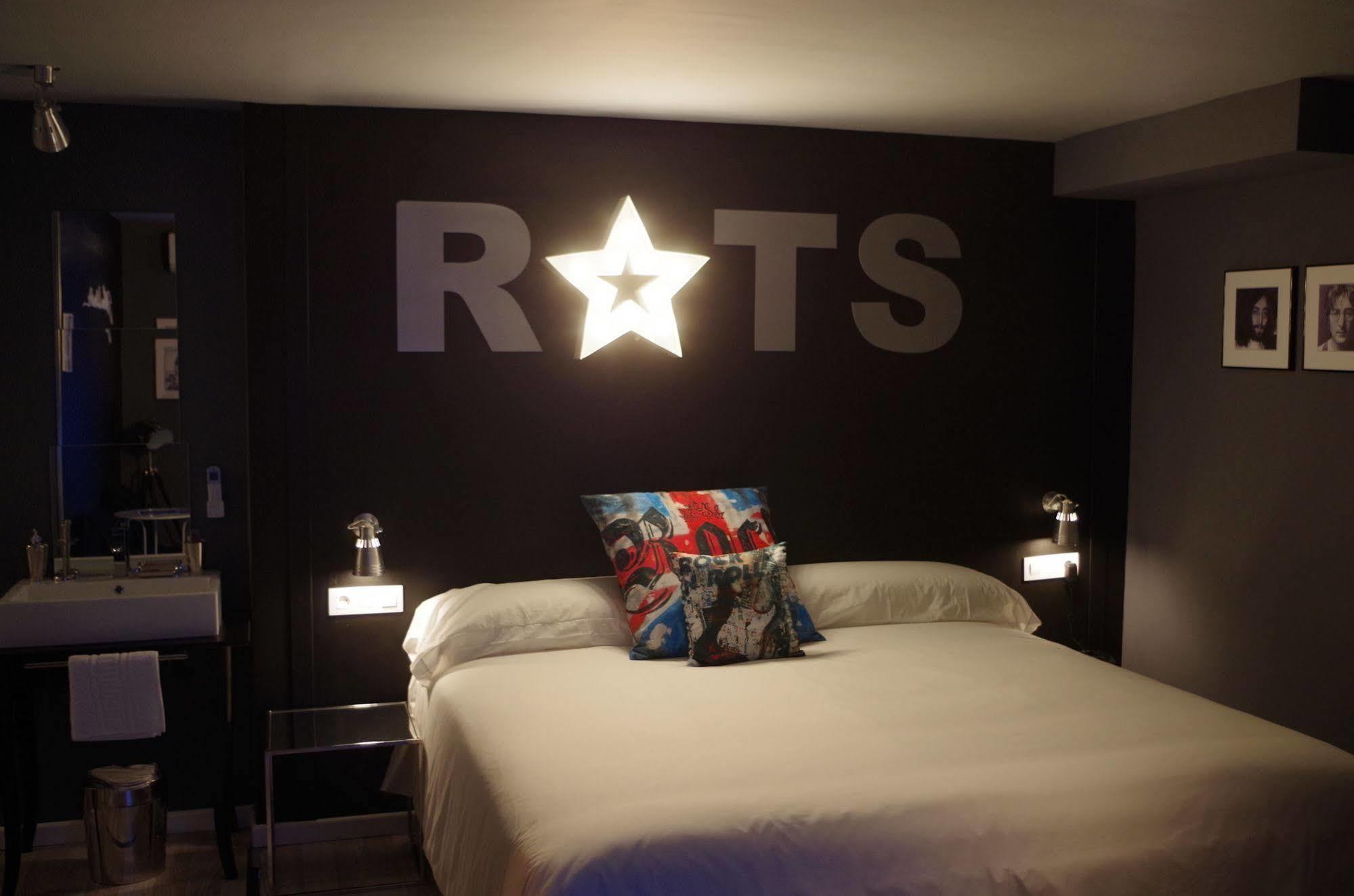 Hotel Apartamentos Rock Star Taboadela Kültér fotó